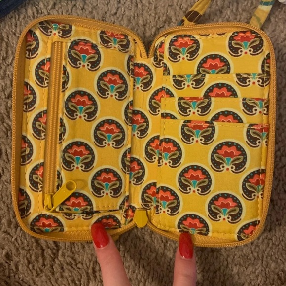 vera bradley wristlet - Picture 3 of 3